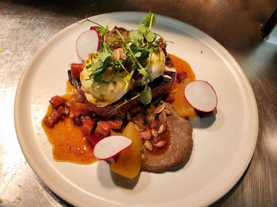 Restaurant food plate